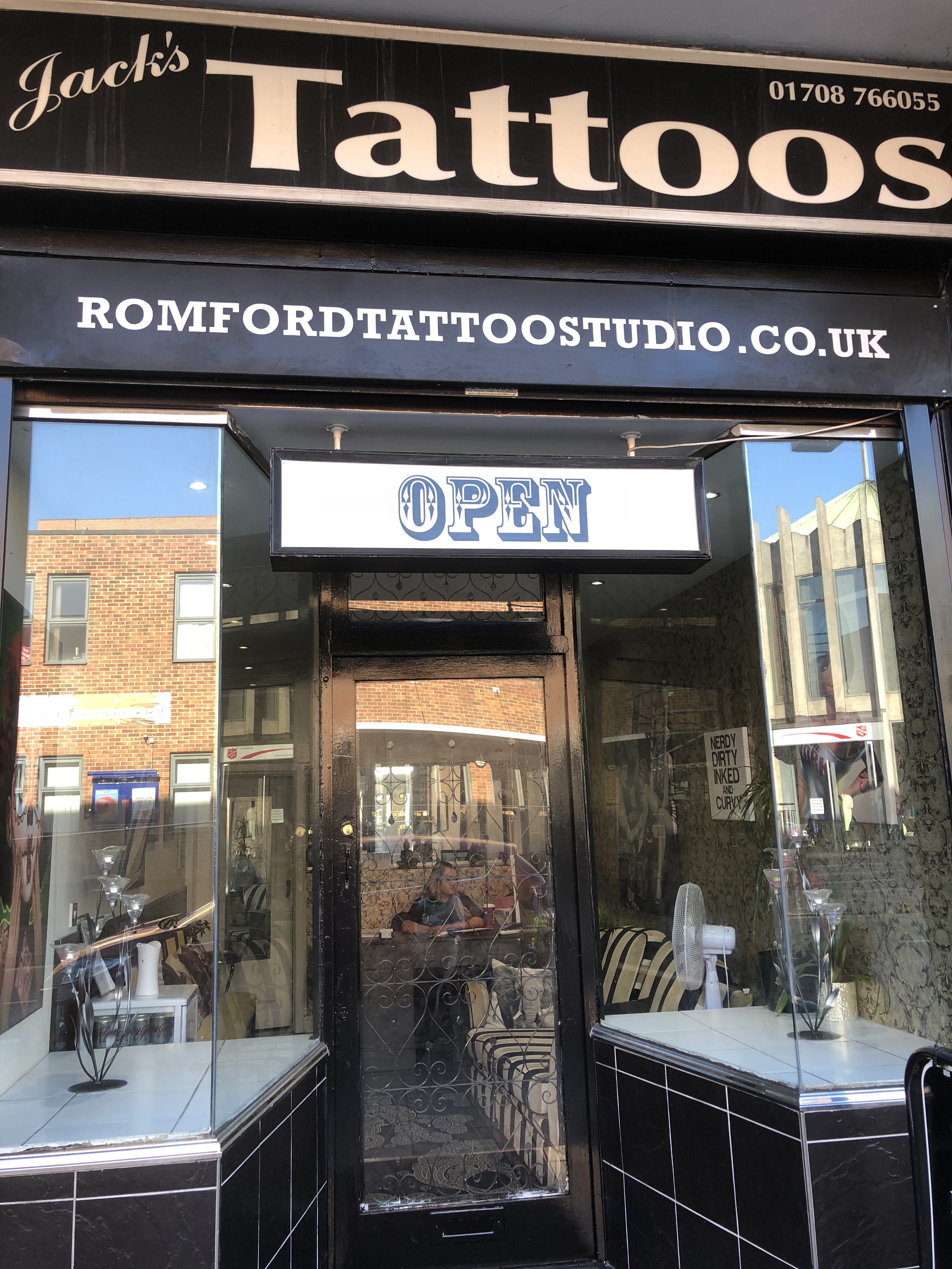 tattoo studio visit